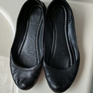 Black Frye ballet flats 8.5